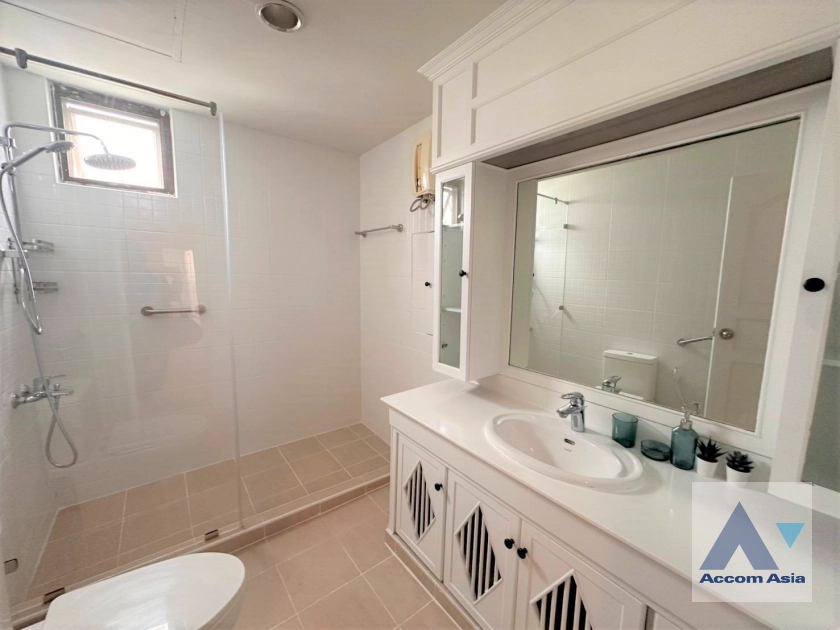 6  4 br Apartment For Rent in Sukhumvit ,Bangkok BTS Phrom Phong at Pet friendly - High rise Apartment in Phrom Phong AA11657