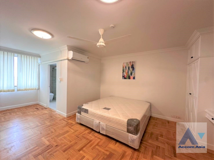 4  4 br Apartment For Rent in Sukhumvit ,Bangkok BTS Phrom Phong at Pet friendly - High rise Apartment in Phrom Phong AA11657