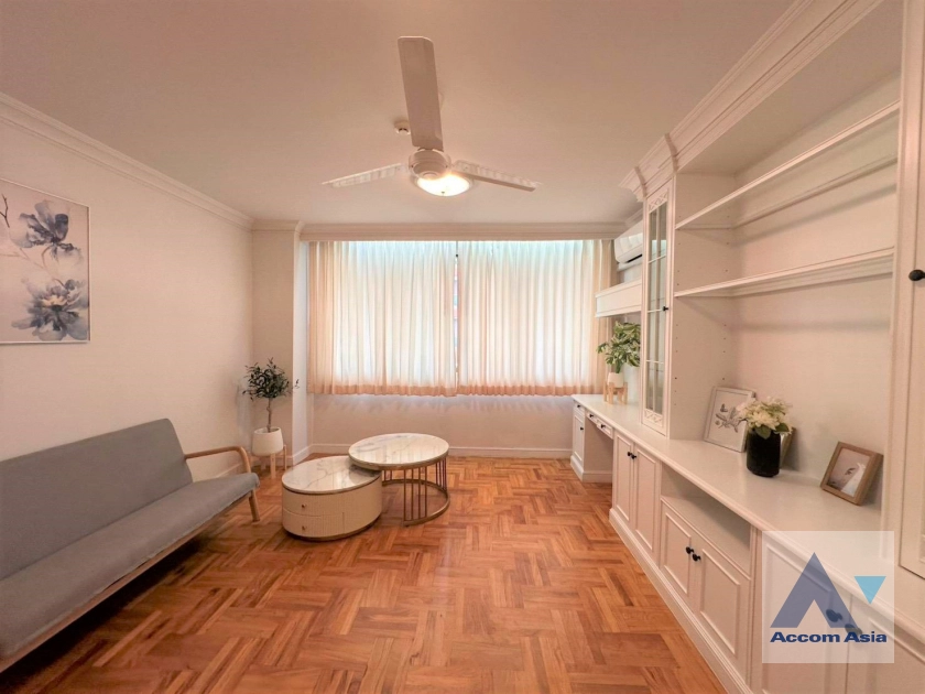  1  4 br Apartment For Rent in Sukhumvit ,Bangkok BTS Phrom Phong at Pet friendly - High rise Apartment in Phrom Phong AA11657