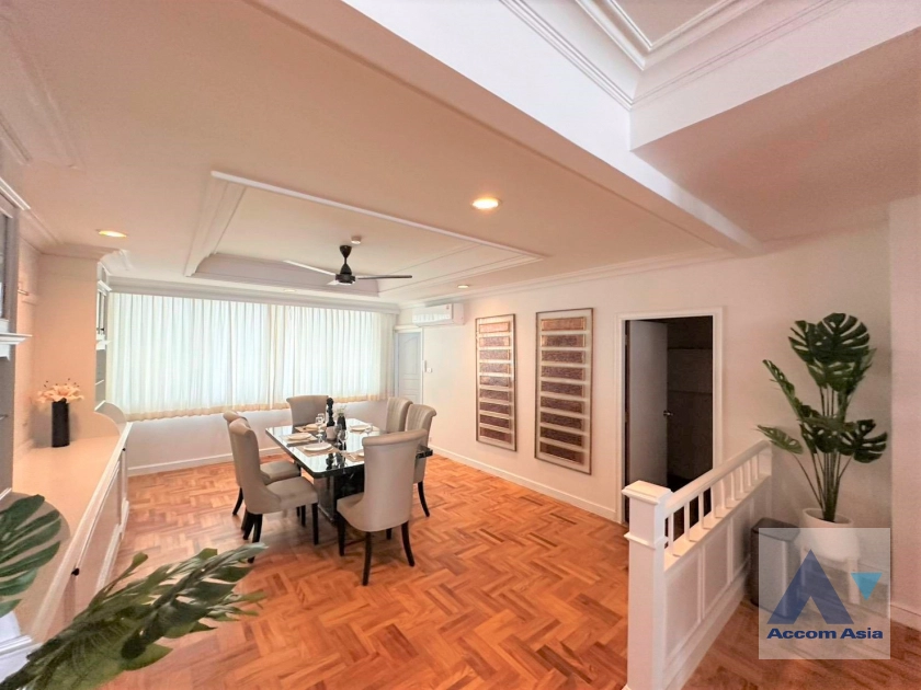  1  4 br Apartment For Rent in Sukhumvit ,Bangkok BTS Phrom Phong at Pet friendly - High rise Apartment in Phrom Phong AA11657