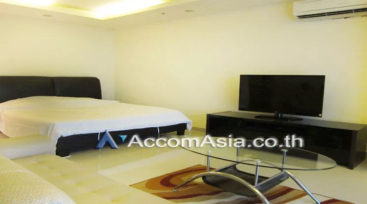  1  Studio Condominium For Sale in Sukhumvit ,Chon Buri  at CITY GARDEN TOWER AA11674