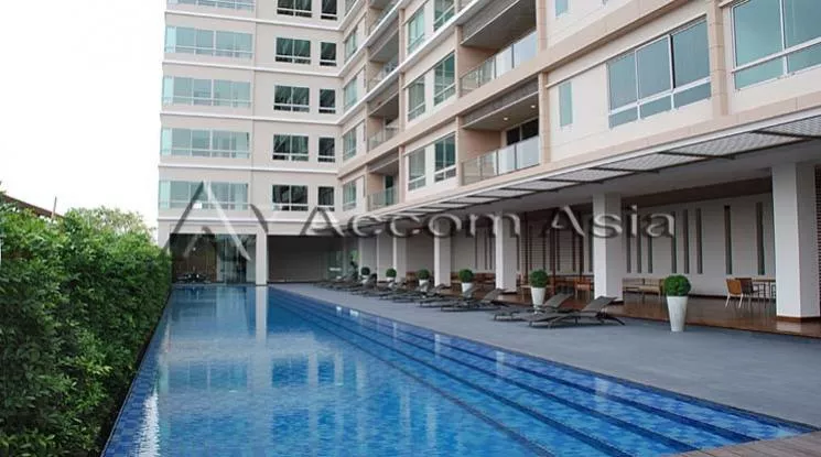  3 Bedrooms  Condominium For Sale in Sathorn, Bangkok  near BRT Thanon Chan (AA11687)