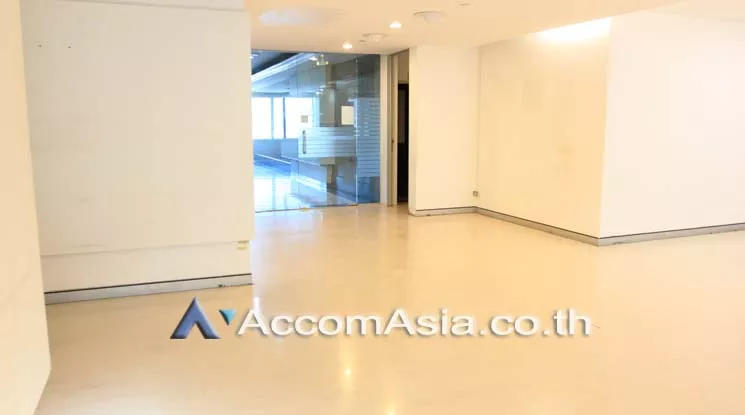 4  Office Space for rent and sale in Ratchadapisek ,Bangkok ARL Ramkhamhaeng at Charn Issara Tower 2 AA11691
