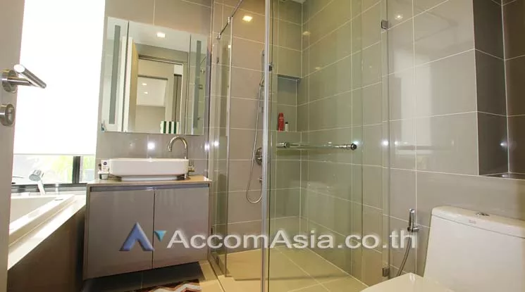 10  2 br Condominium For Sale in Silom ,Bangkok BTS Chong Nonsi at M Silom AA11695