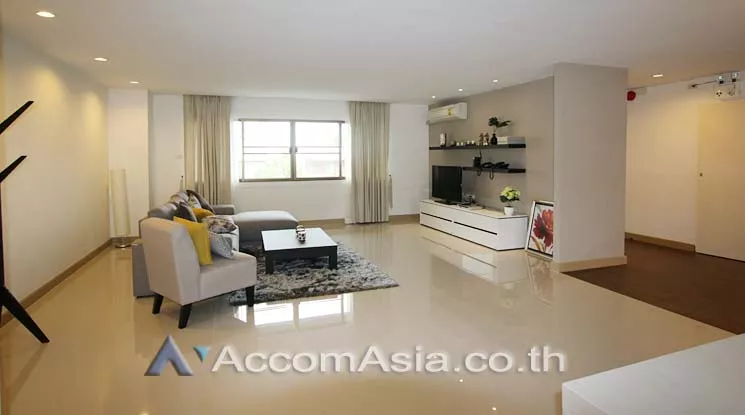 Pet friendly |  3 Bedrooms  Apartment For Rent in Sukhumvit, Bangkok  near BTS Thong Lo (AA11707)