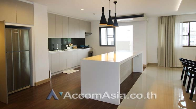 unitPet friendly |  3 Bedrooms  Apartment For Rent in Sukhumvit, Bangkok  near BTS Thong Lo (AA11707)