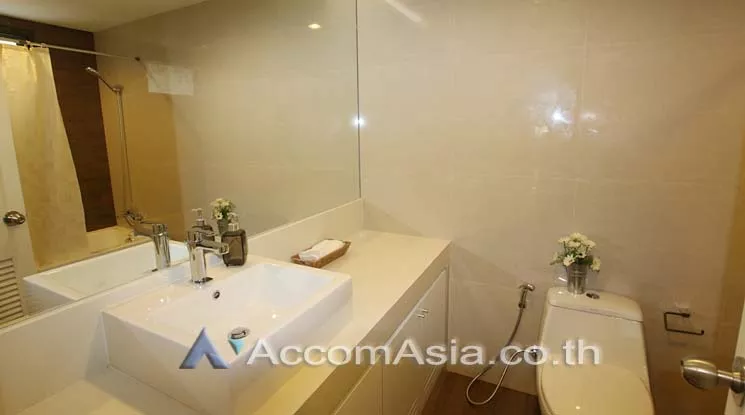 10  3 br Apartment For Rent in Sukhumvit ,Bangkok BTS Thong Lo at Low Rised Building AA11707