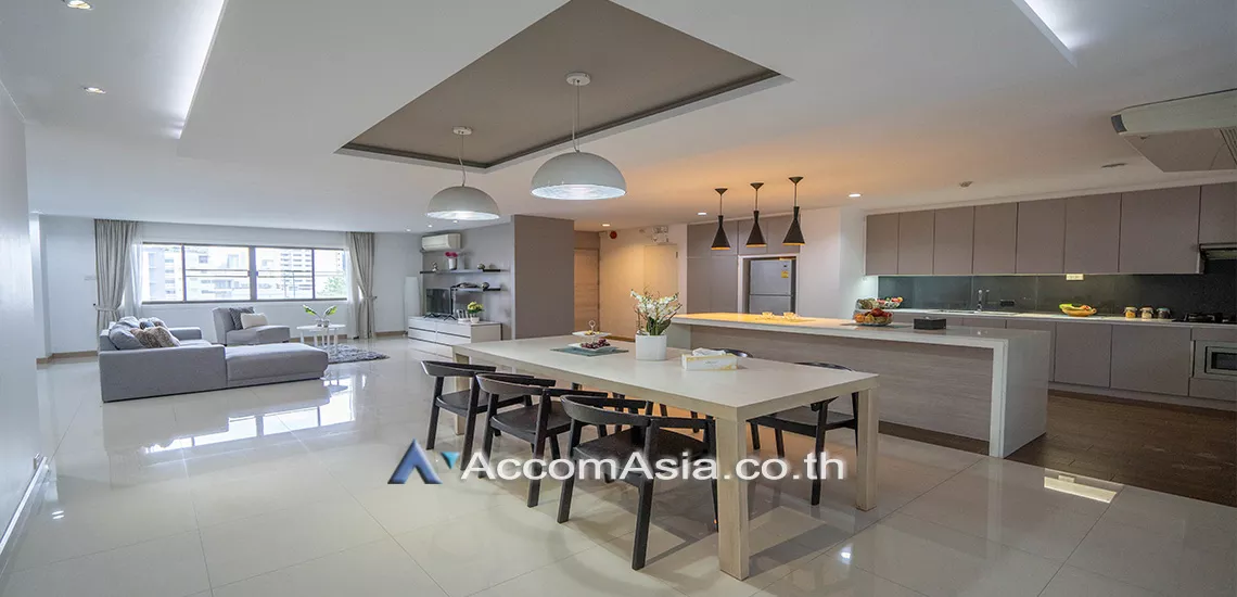  1  3 br Apartment For Rent in Sukhumvit ,Bangkok BTS Thong Lo at Low Rised Building AA11708