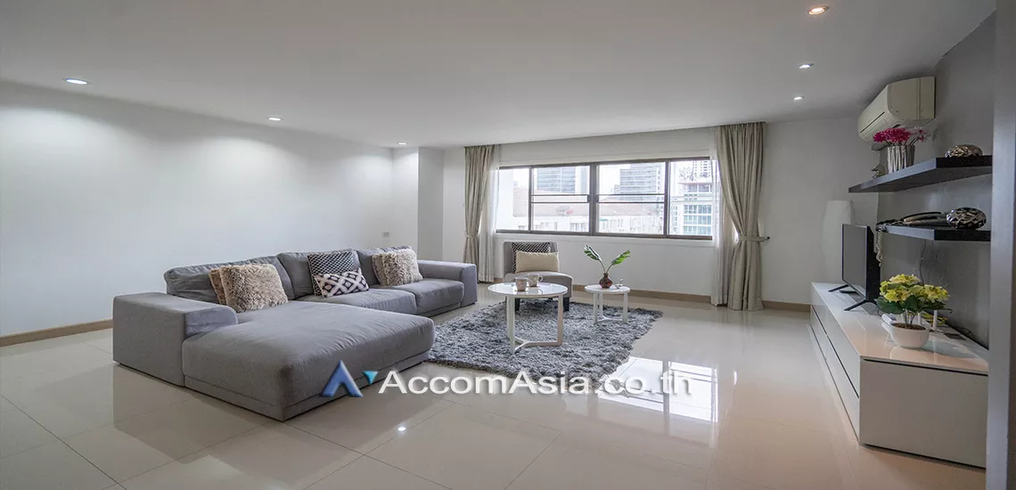  1  3 br Apartment For Rent in Sukhumvit ,Bangkok BTS Thong Lo at Low Rised Building AA11708