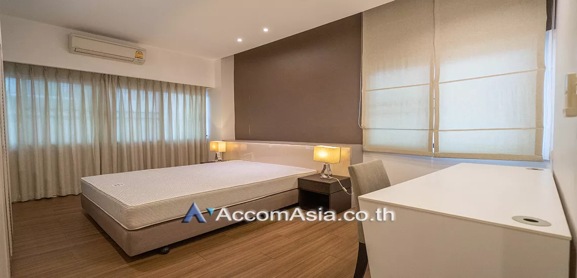 5  3 br Apartment For Rent in Sukhumvit ,Bangkok BTS Thong Lo at Low Rised Building AA11709