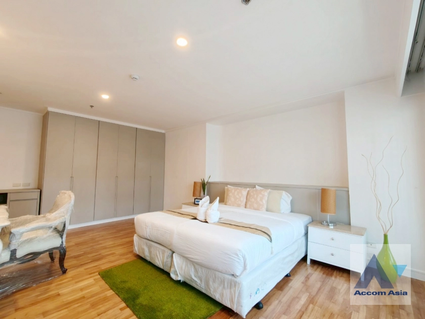 8  3 br Apartment For Rent in Sukhumvit ,Bangkok BTS Asok - MRT Sukhumvit at A Classic Style AA11714