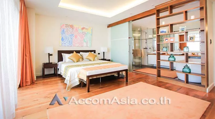  2 Bedrooms  Condominium For Rent in Phaholyothin, Bangkok  near BTS Ari (AA11719)