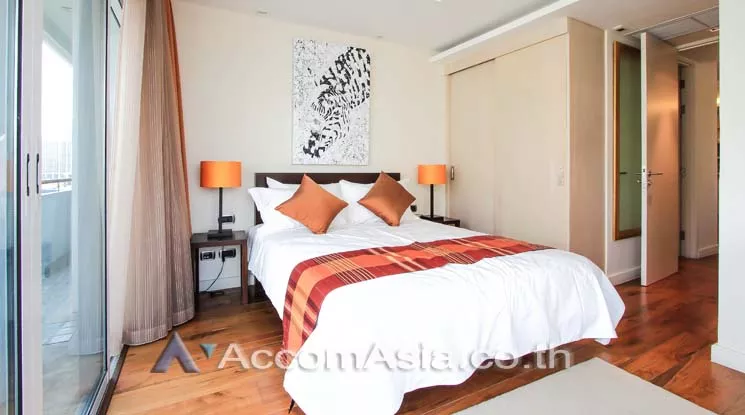  2 Bedrooms  Condominium For Rent in Phaholyothin, Bangkok  near BTS Ari (AA11719)