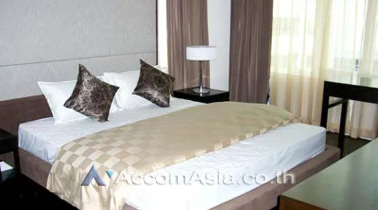  3 Bedrooms  Apartment For Rent in Sukhumvit, Bangkok  near BTS Asok - MRT Sukhumvit (AA11722)