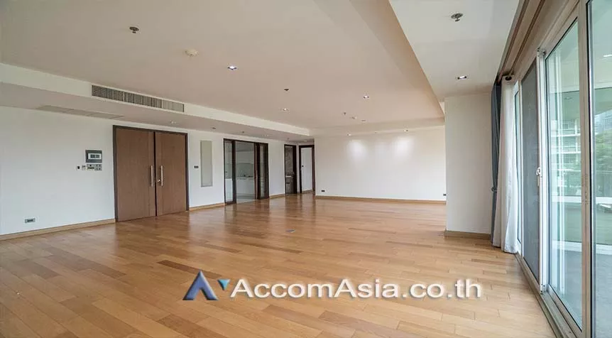 Big Balcony, Pet friendly |  4 Bedrooms  Condominium For Rent in Sukhumvit, Bangkok  near BTS Phrom Phong (AA11723)