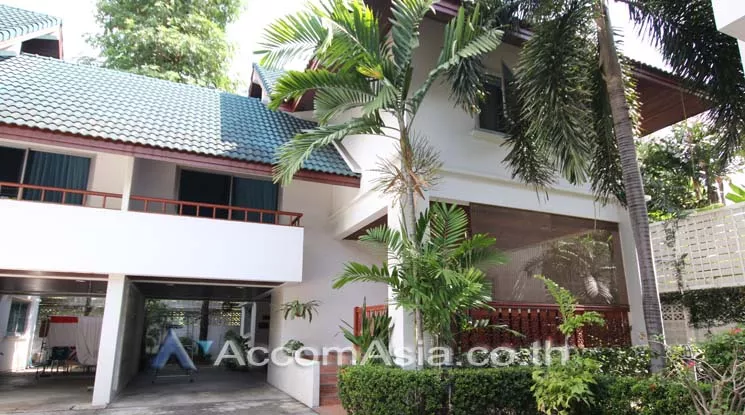  2  3 br House For Rent in Sukhumvit ,Bangkok BTS Phrom Phong at House in Compound AA11731