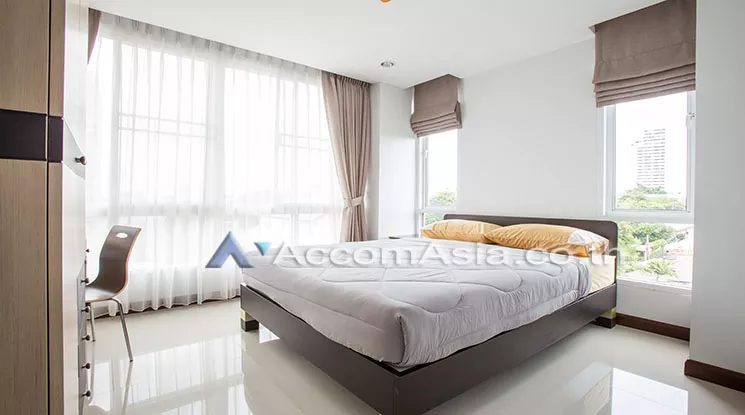 unit 2 Bedrooms  Apartment For Rent in Sukhumvit, Bangkok  near BTS Ekkamai (AA11746)