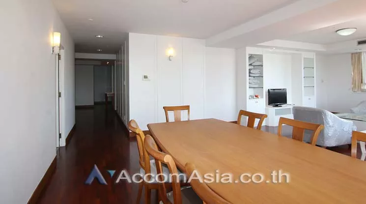 unitPet friendly |  3 Bedrooms  Apartment For Rent in Sukhumvit, Bangkok  near BTS Phrom Phong (AA11749)