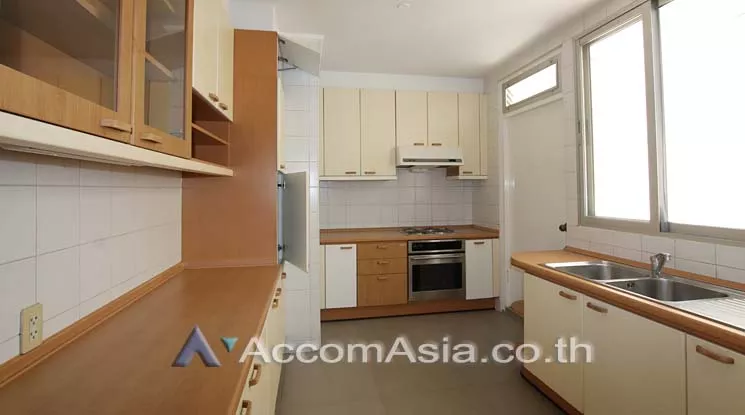 unitPet friendly |  3 Bedrooms  Apartment For Rent in Sukhumvit, Bangkok  near BTS Phrom Phong (AA11749)