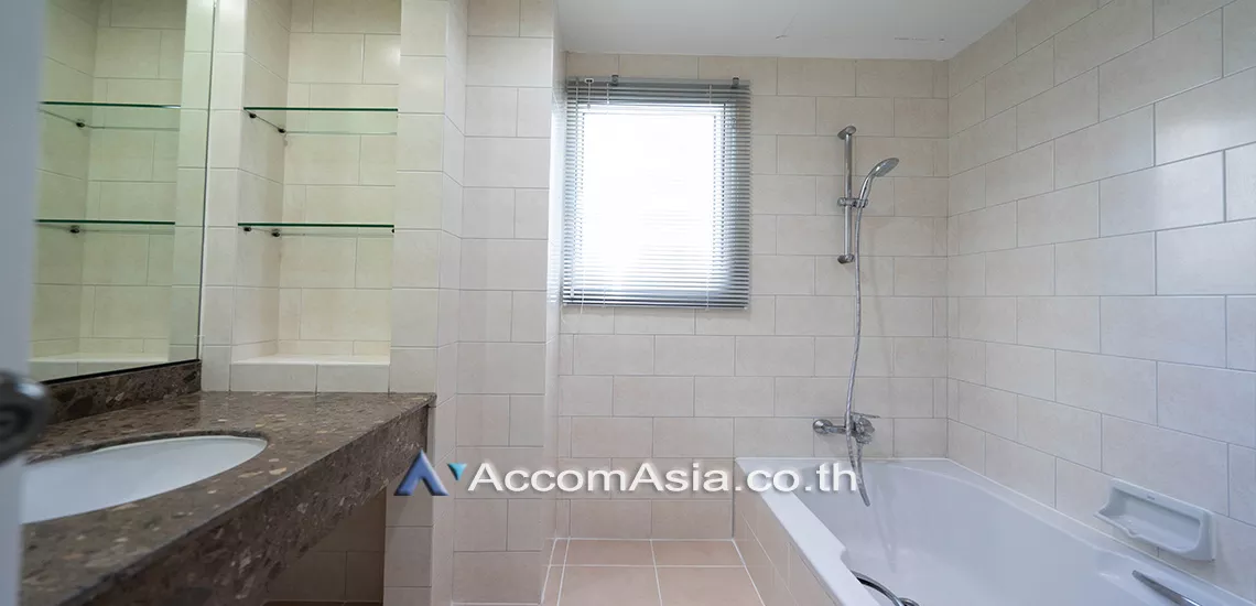 11  4 br Apartment For Rent in Sukhumvit ,Bangkok BTS Phrom Phong at Perfect for a big family AA11751