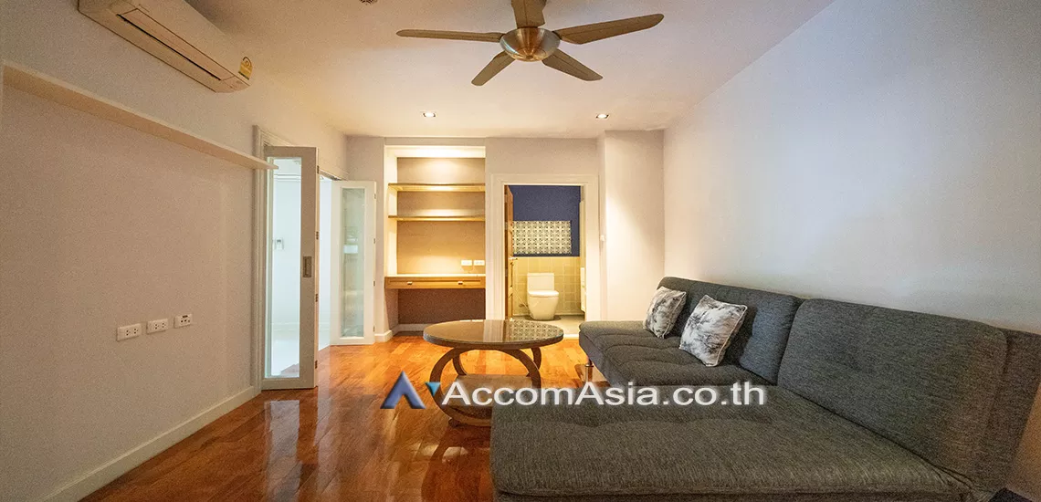 4  3 br Apartment For Rent in Ploenchit ,Bangkok BTS Ploenchit at Set in Peaceful Location AA11753