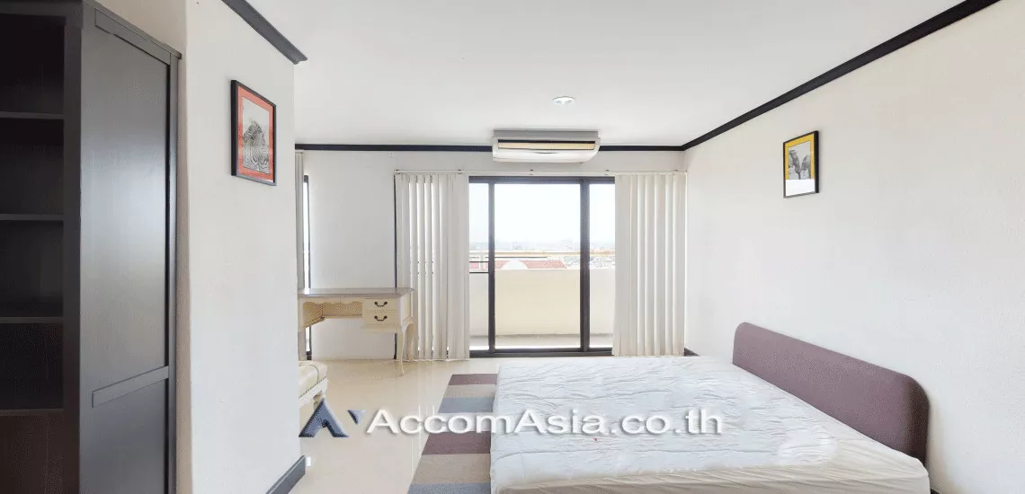5  3 br Condominium For Sale in Sukhumvit ,Bangkok BTS Ekkamai at Casa Viva AA11770
