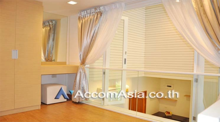 7  2 br Apartment For Rent in Sukhumvit ,Bangkok BTS Thong Lo at Low rise Building AA11772