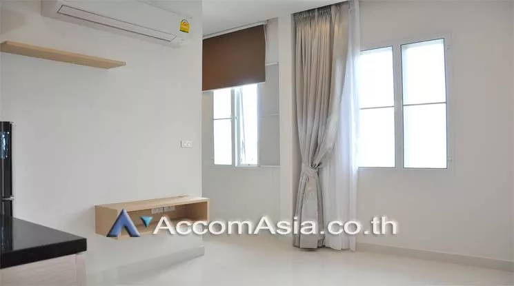  2  Studio Apartment For Rent in Sukhumvit ,Bangkok BTS Thong Lo at Low rise Building AA11776