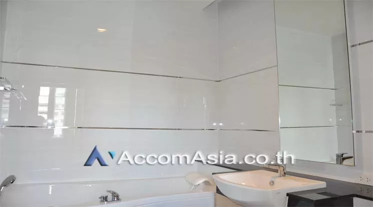 6  Studio Apartment For Rent in Sukhumvit ,Bangkok BTS Thong Lo at Low rise Building AA11776