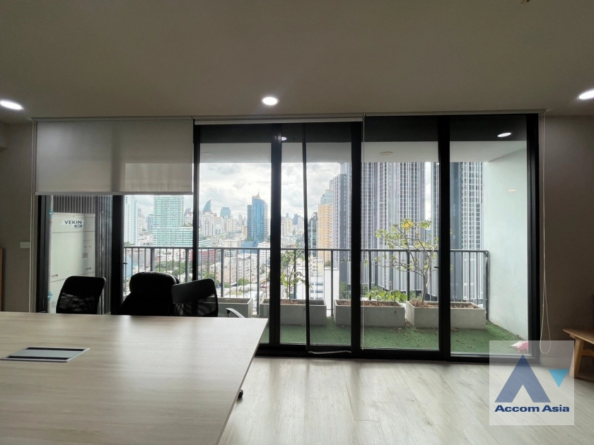 unit 3 Bedrooms  Condominium For Rent & Sale in Sukhumvit, Bangkok  near BTS Thong Lo (AA11778)