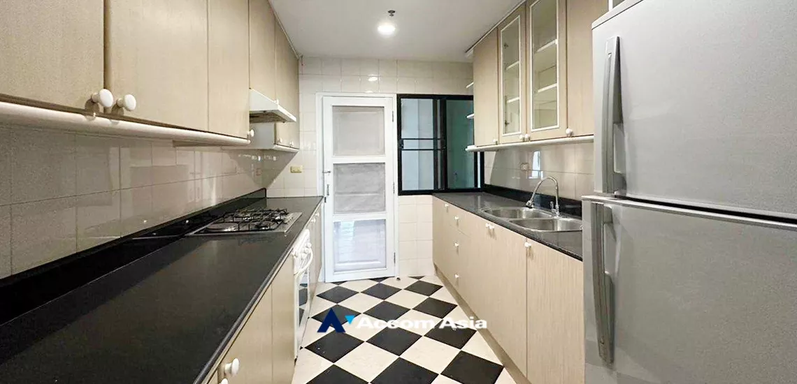 4  3 br Condominium For Rent in Sukhumvit ,Bangkok MRT Phetchaburi at Kiarti Thanee City Mansion AA11801