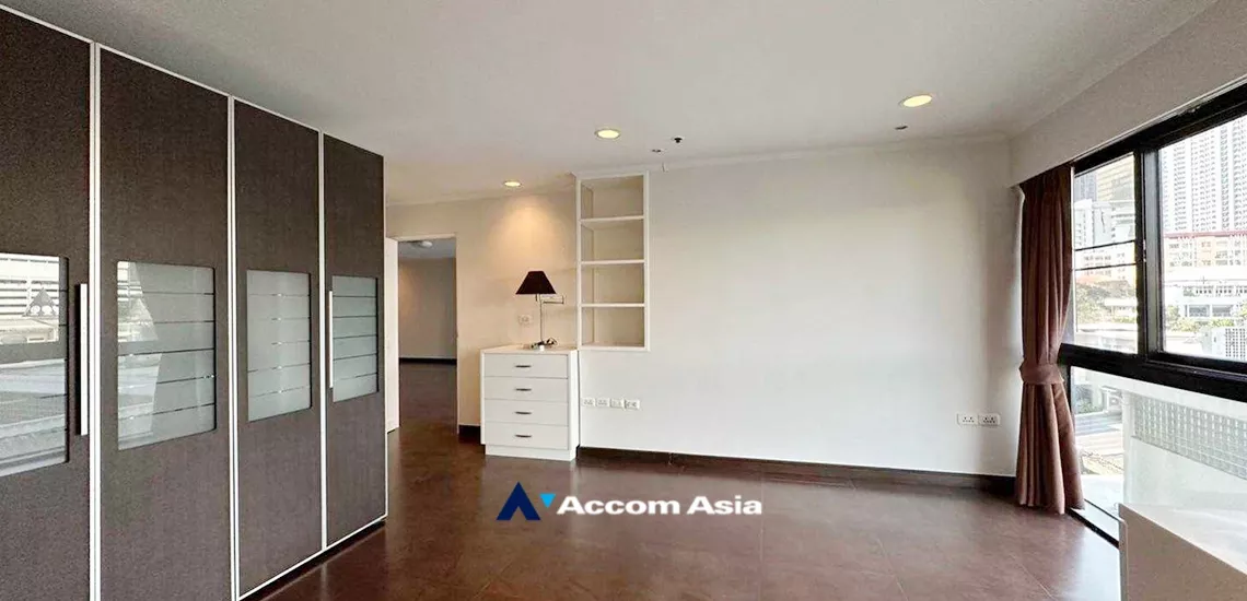 5  3 br Condominium for rent and sale in Sukhumvit ,Bangkok MRT Phetchaburi at Kiarti Thanee City Mansion AA11801