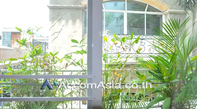  1  1 br Apartment For Rent in Sathorn ,Bangkok BTS Saint Louis at Exclusive Apartment AA11830