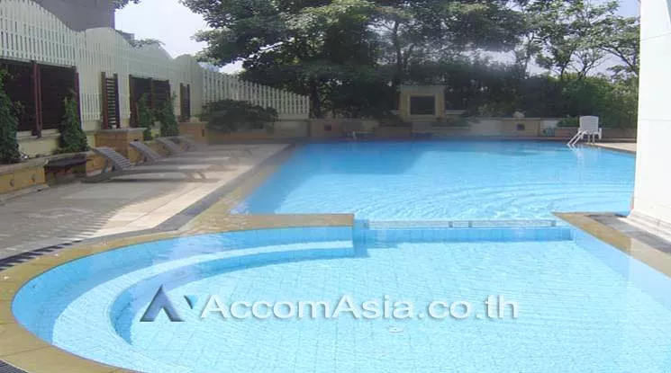  1  3 br Apartment For Rent in Sukhumvit ,Bangkok BTS Asok - MRT Sukhumvit at Warm Family Atmosphere AA11837