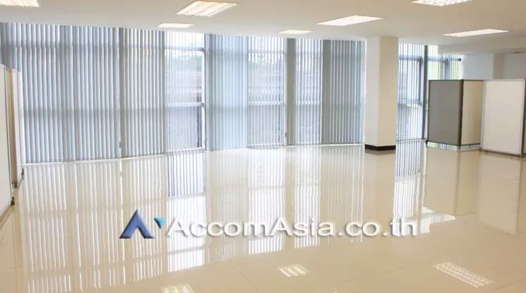 unit Office space For Rent in Sukhumvit, Bangkok  near BTS Nana (AA11851)