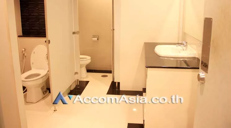 7  Office Space For Rent in Sukhumvit ,Bangkok BTS Nana at Dhammalert Building AA11851