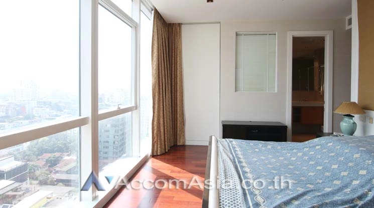 8  3 br Condominium For Rent in Ploenchit ,Bangkok BTS Ploenchit at Athenee Residence AA11852