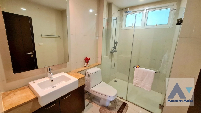 10  2 br Apartment For Rent in Sukhumvit ,Bangkok BTS Phrom Phong at Fully Furnished Suites AA11874