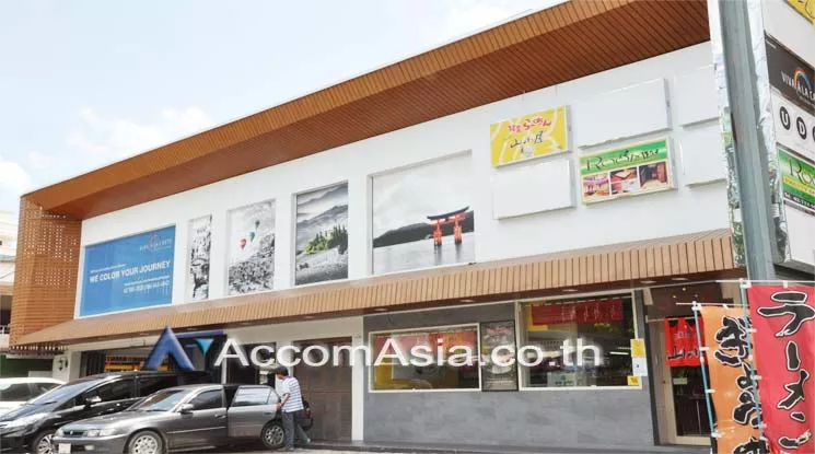  2  Retail / Showroom For Rent in sukhumvit ,Bangkok BTS Thong Lo AA11875