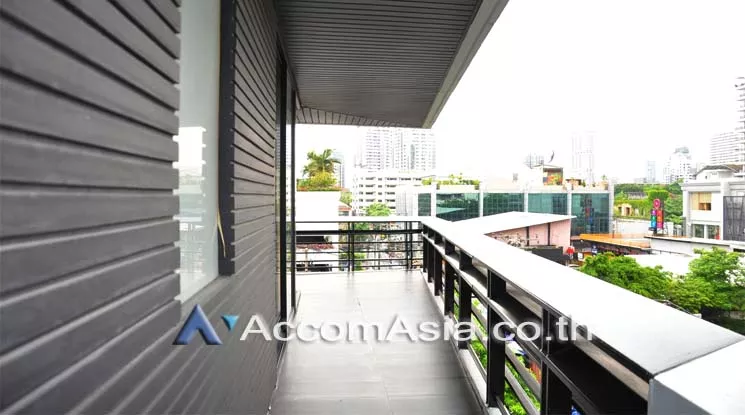 unit 3 Bedrooms  Apartment For Rent in Sukhumvit, Bangkok  near BTS Thong Lo (AA11895)