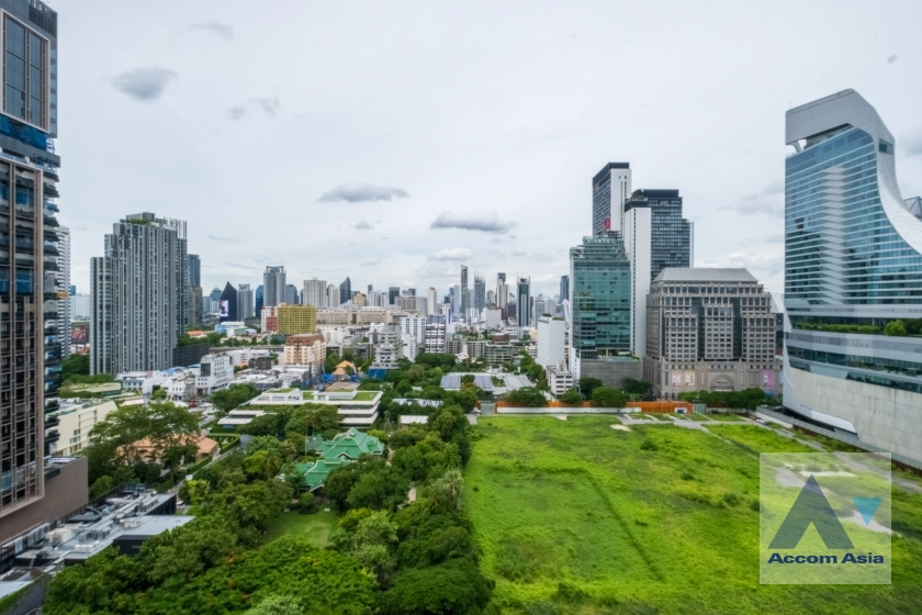 11  3 br Condominium for rent and sale in Ploenchit ,Bangkok BTS Chitlom at Somkid Gardens AA11917