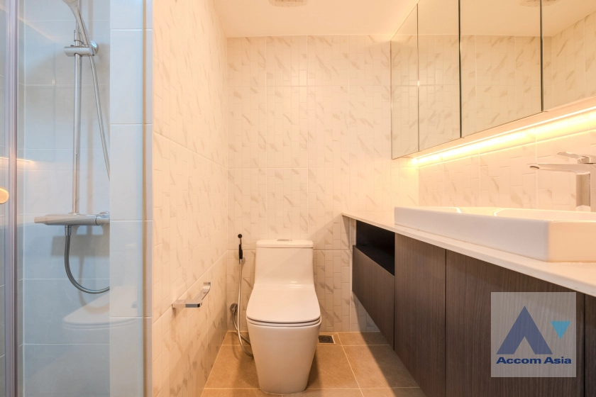 31  3 br Condominium for rent and sale in Ploenchit ,Bangkok BTS Chitlom at Somkid Gardens AA11917