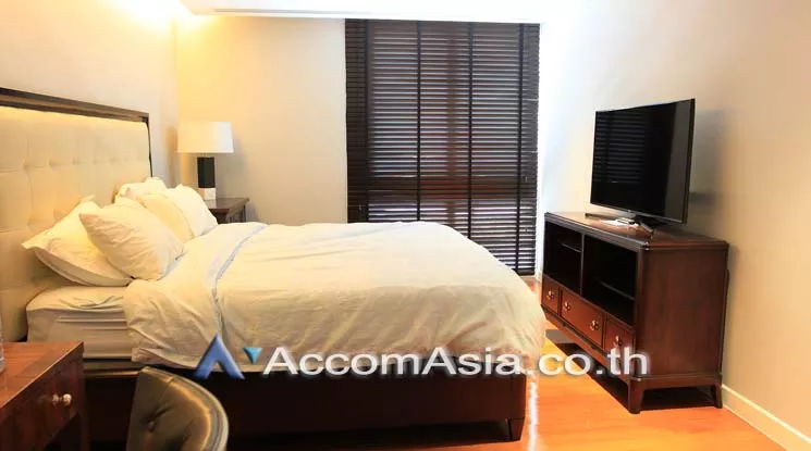 unit 3 Bedrooms  Condominium For Rent in Sukhumvit, Bangkok  near BTS Thong Lo (AA11938)