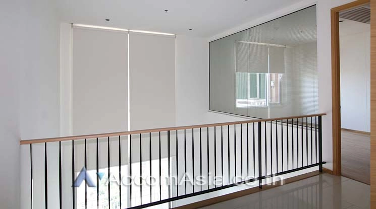 5  2 br Condominium For Sale in Sathorn ,Bangkok BTS Chong Nonsi - BRT Sathorn at The Empire Place AA11943