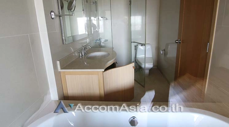 8  2 br Condominium For Sale in Sathorn ,Bangkok BTS Chong Nonsi - BRT Sathorn at The Empire Place AA11943