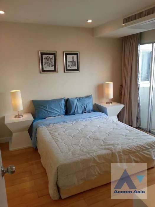 unit 1 Bedroom  Condominium For Rent in Ploenchit, Bangkok  near BTS Ploenchit (AA12002)