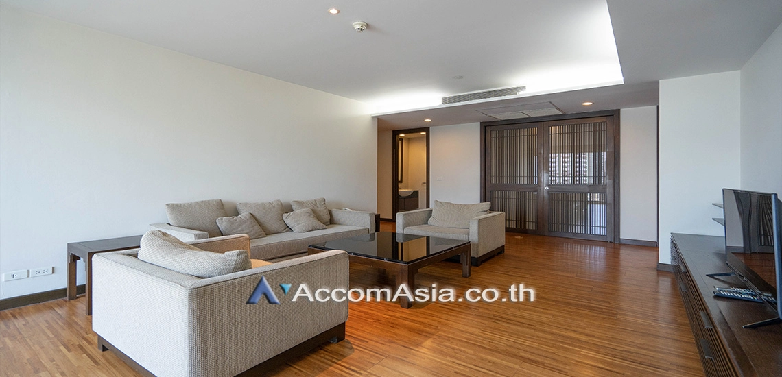 unit 3 Bedrooms  Apartment For Rent in Sukhumvit, Bangkok  near BTS Thong Lo (AA12090)