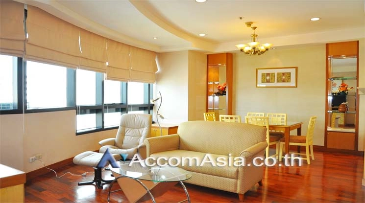 unit 2 Bedrooms  Condominium For Rent in Ploenchit, Bangkok  near BTS Chitlom (AA12095)
