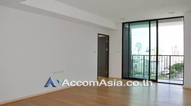 unit 2 Bedrooms  Condominium For Sale in Sukhumvit, Bangkok  near BTS Thong Lo (AA12122)