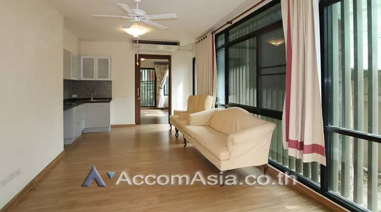 Home Office |  2 Bedrooms  House For Rent in Sukhumvit, Bangkok  near BTS Phrom Phong (AA12167)